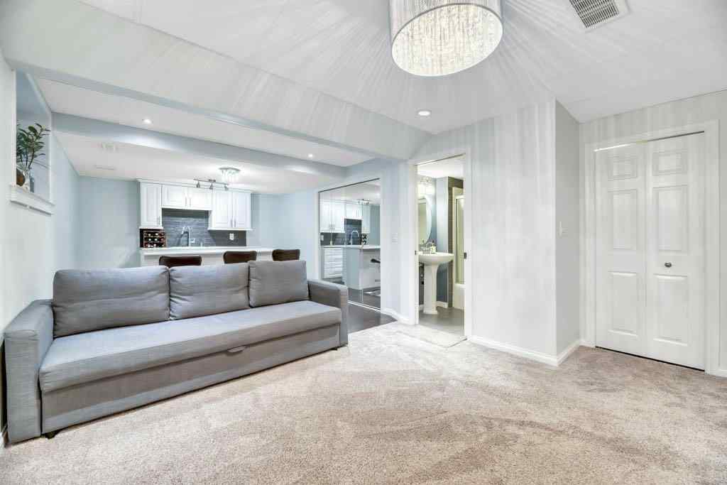 MLS® A2258515 - 319 SADDLEBROOK Circle E in Saddle Ridge Calgary, Residential