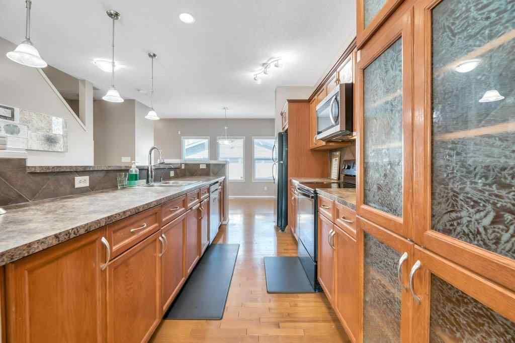 MLS® A2258515 - 319 SADDLEBROOK Circle E in Saddle Ridge Calgary, Residential