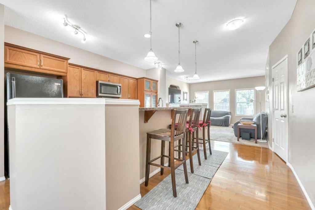 MLS® A2258515 - 319 SADDLEBROOK Circle E in Saddle Ridge Calgary, Residential