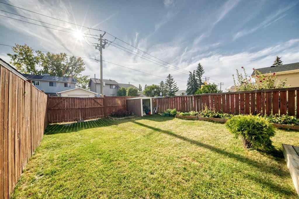 MLS® A2258520 - 83 Castlebrook Way NE in Castleridge Calgary, Residential