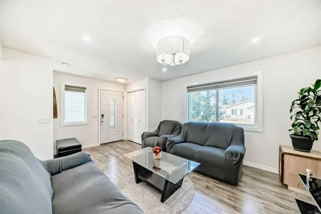 MLS® A2258520 - 83 Castlebrook Way NE in Castleridge Calgary, Residential