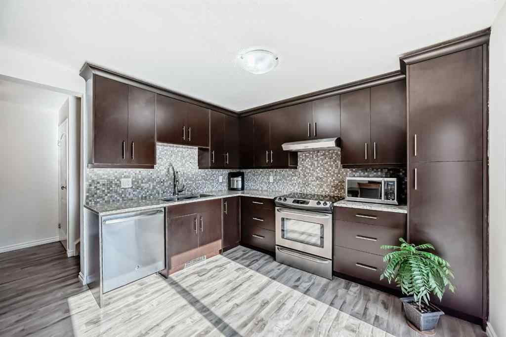 MLS® A2258520 - 83 Castlebrook Way NE in Castleridge Calgary, Residential