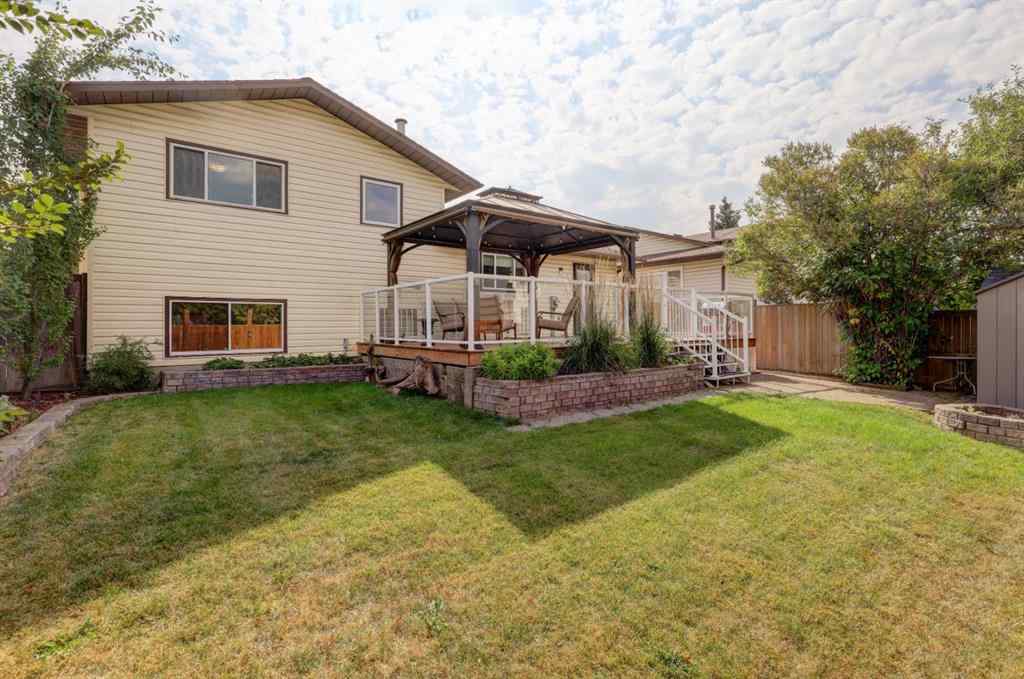 MLS® A2258522 - 19 Castlefall Way NE in Castleridge Calgary, Residential