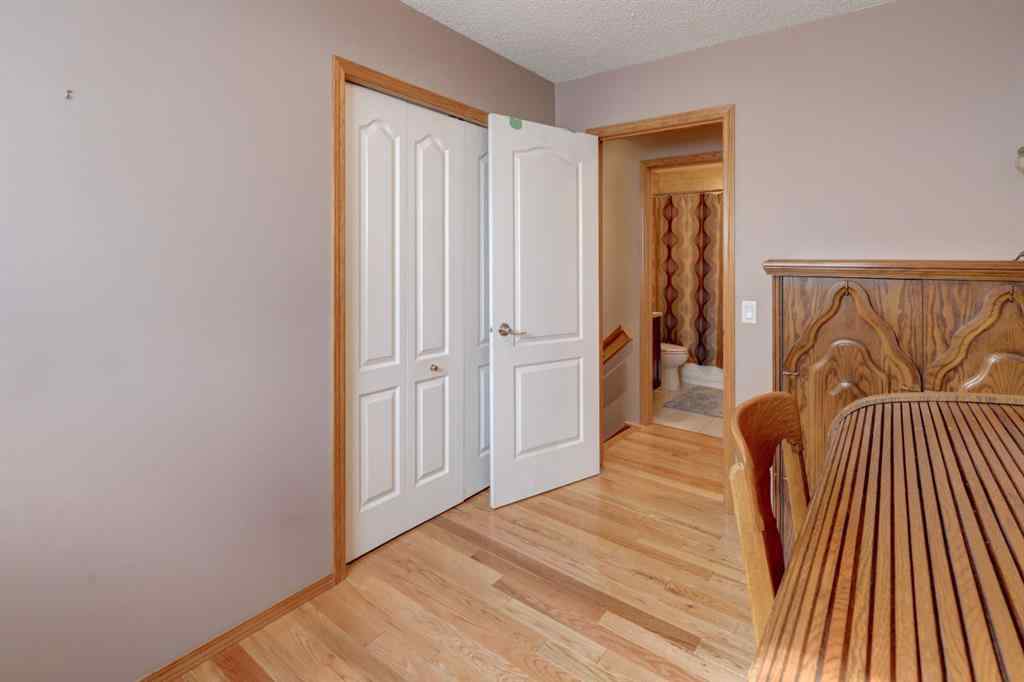 MLS® A2258522 - 19 Castlefall Way NE in Castleridge Calgary, Residential