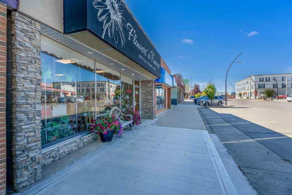 MLS® A2258525 - 121 Centre Street  in NONE Vulcan, Commercial