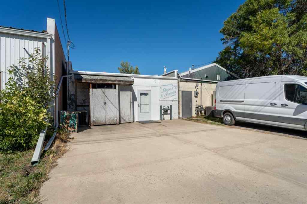 MLS® A2258525 - 121 Centre Street  in NONE Vulcan, Commercial