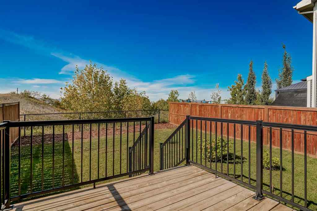 MLS® A2258529 - 28 Willow Street  in The Willows Cochrane, Residential