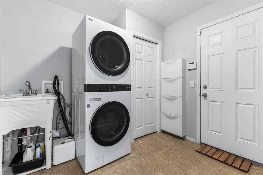 MLS® A2258530 - 260 West Creek Circle  in West Creek Chestermere, Residential