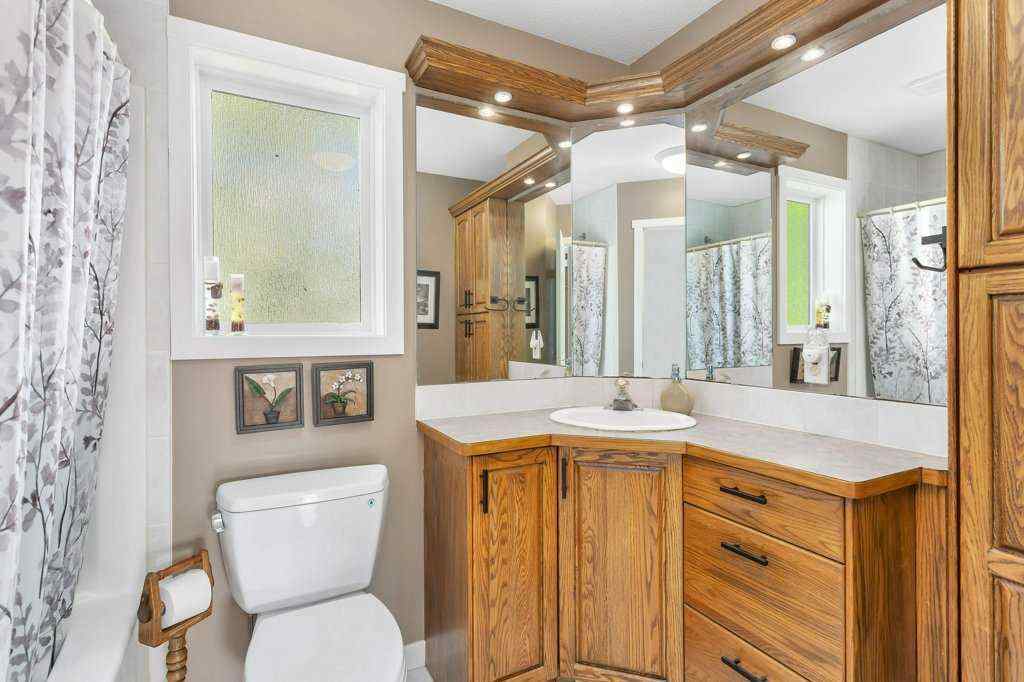 MLS® A2258531 - 33016 Township Road 424A   in NONE Rural Ponoka County, Residential