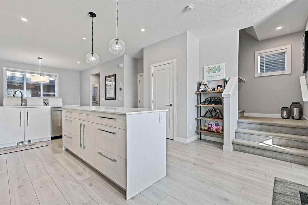 MLS® A2258533 - 193 Creekside Drive SW in Pine Creek Calgary, Residential