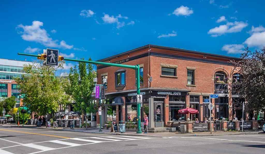 MLS® A2258538 - 3035 1 Street SW in Roxboro Calgary, Residential