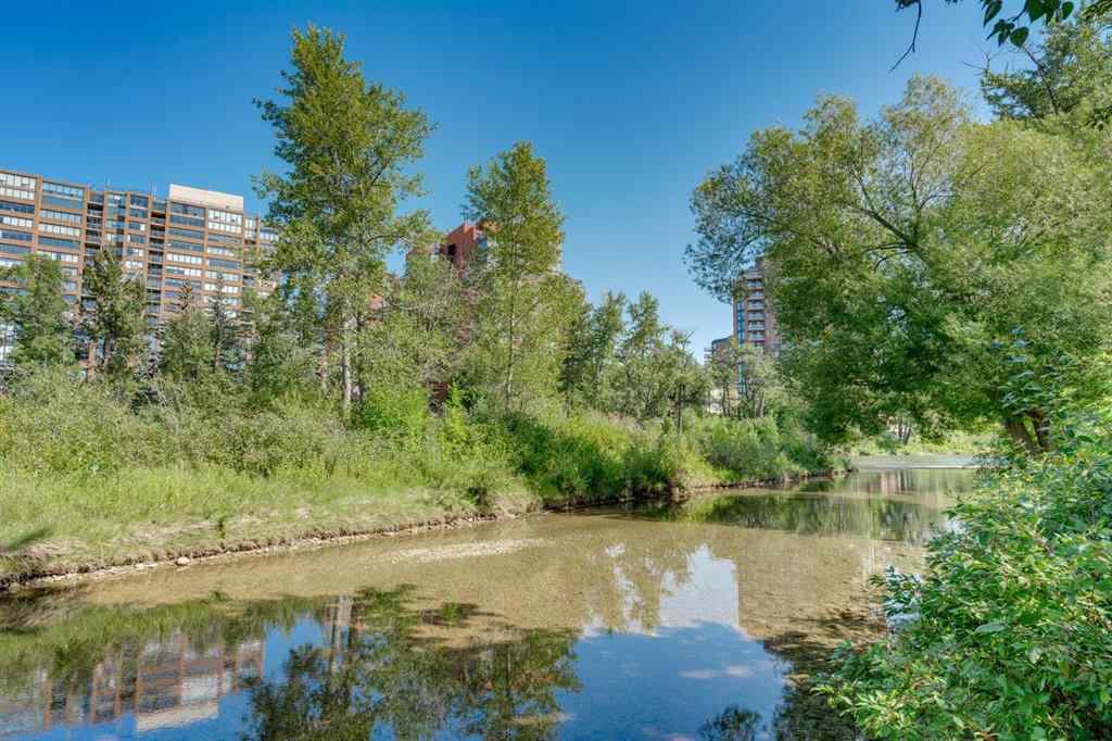 MLS® A2258538 - 3035 1 Street SW in Roxboro Calgary, Residential