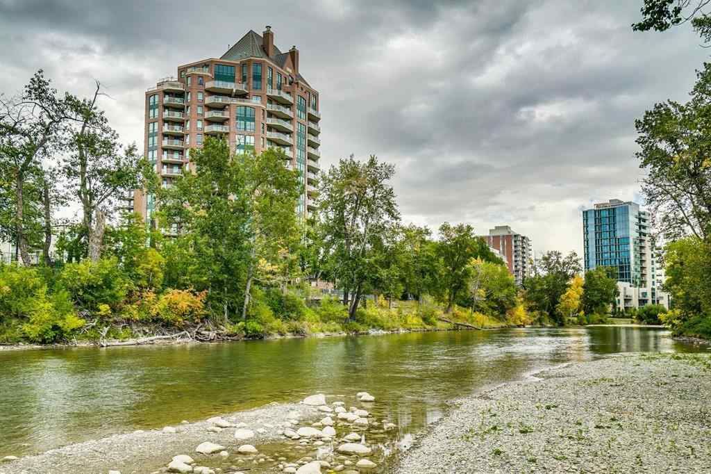 MLS® A2258538 - 3035 1 Street SW in Roxboro Calgary, Residential