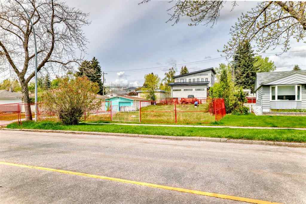MLS® A2258540 - 523 Northmount Drive NW in Highwood Calgary, Land