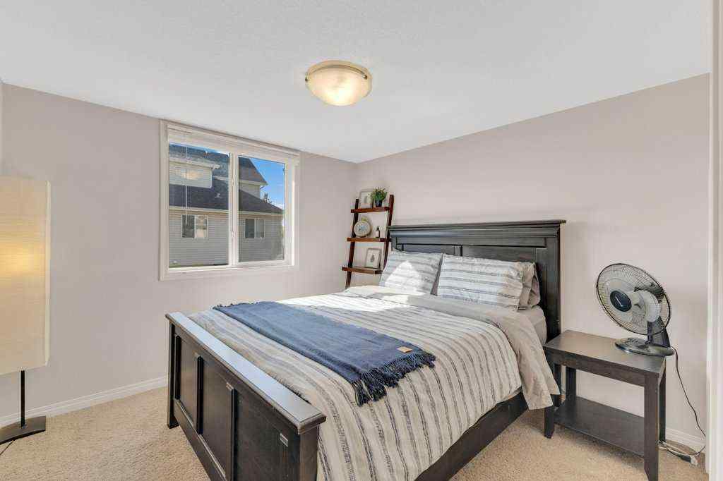 MLS® A2258542 - 5024 47 Street  in Downtown Sylvan Lake, Residential