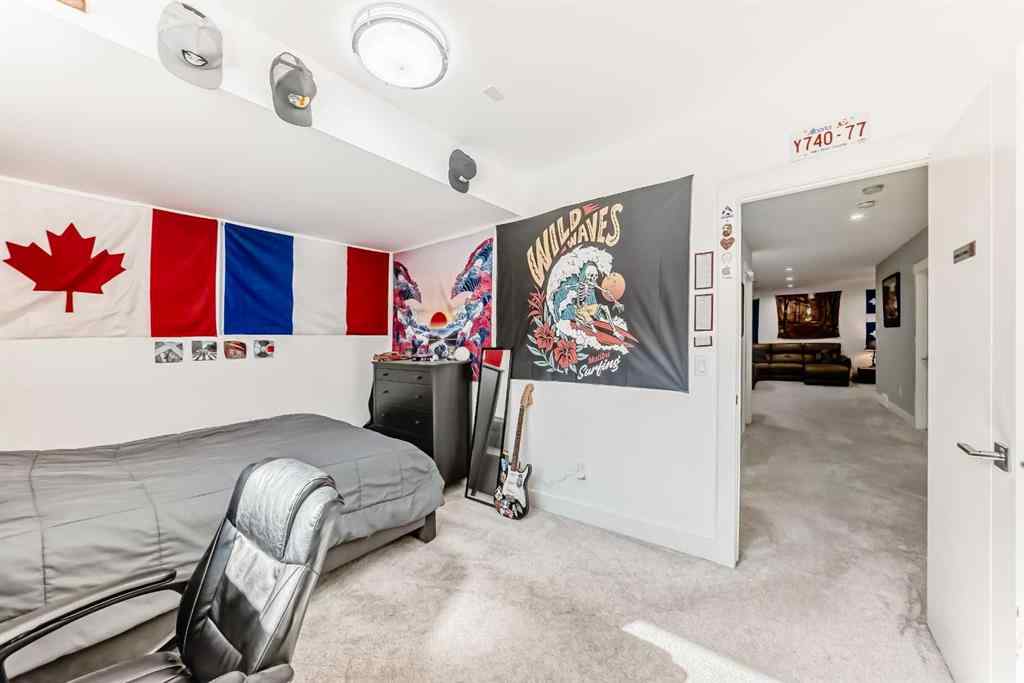MLS® A2258543 - 226 21 Avenue NE in Tuxedo Park Calgary, Residential