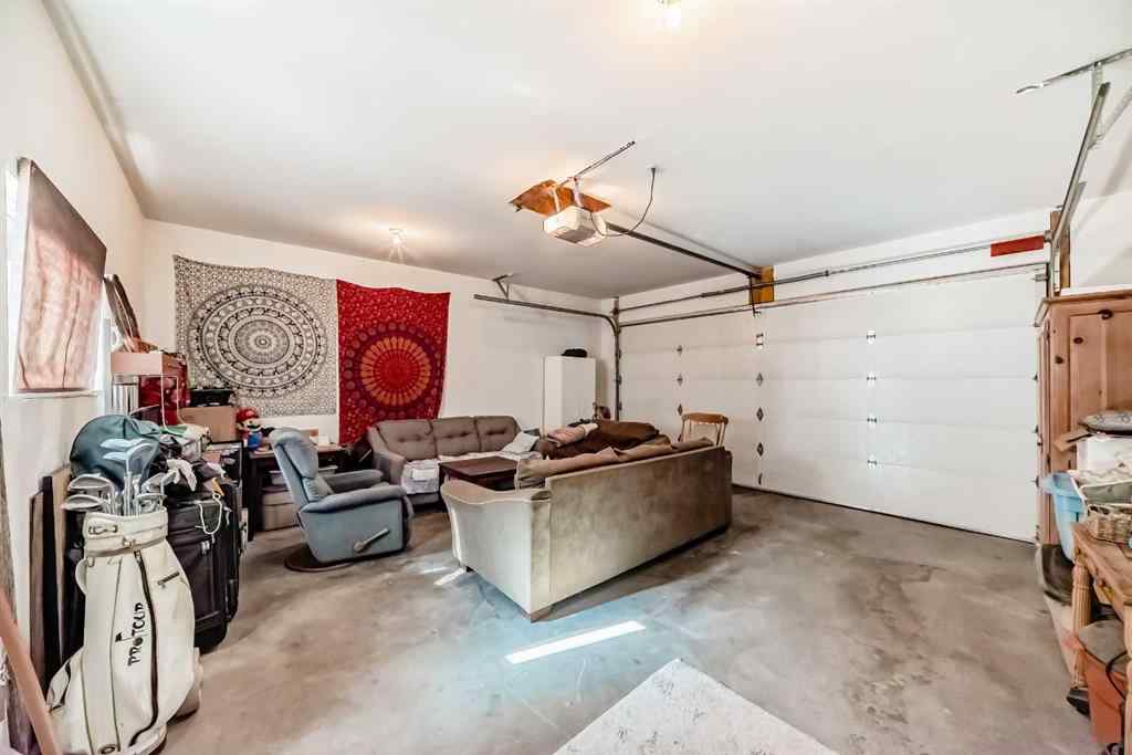 MLS® A2258543 - 226 21 Avenue NE in Tuxedo Park Calgary, Residential