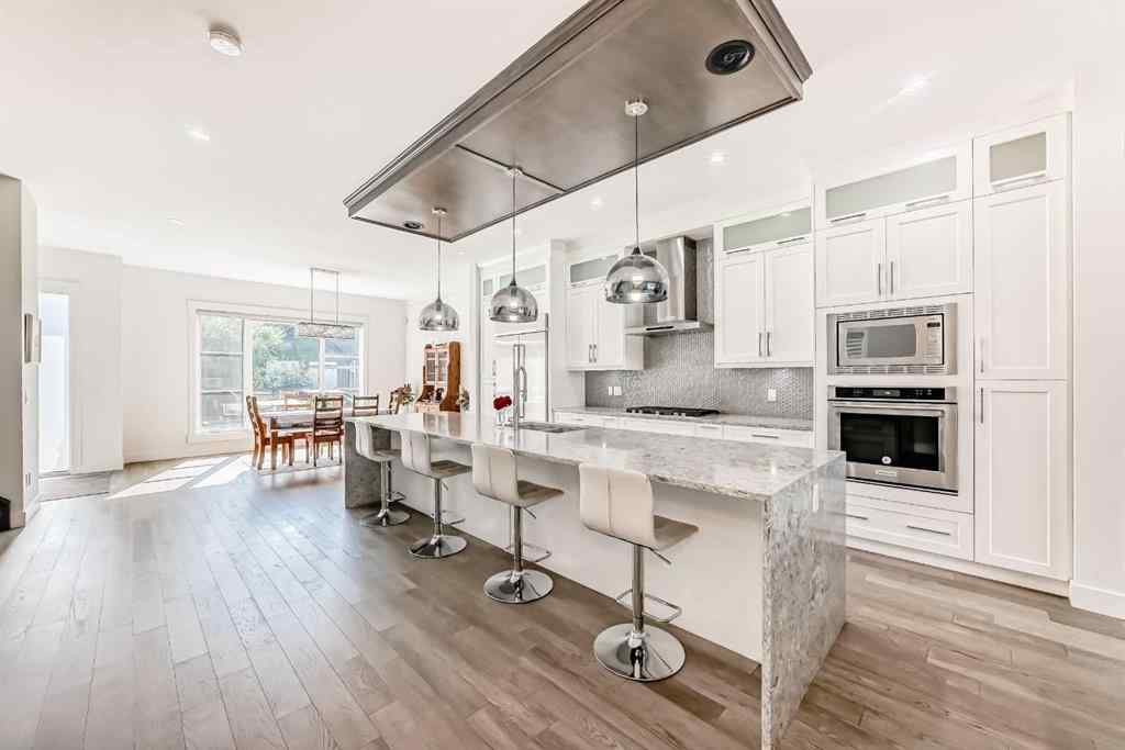 MLS® A2258543 - 226 21 Avenue NE in Tuxedo Park Calgary, Residential