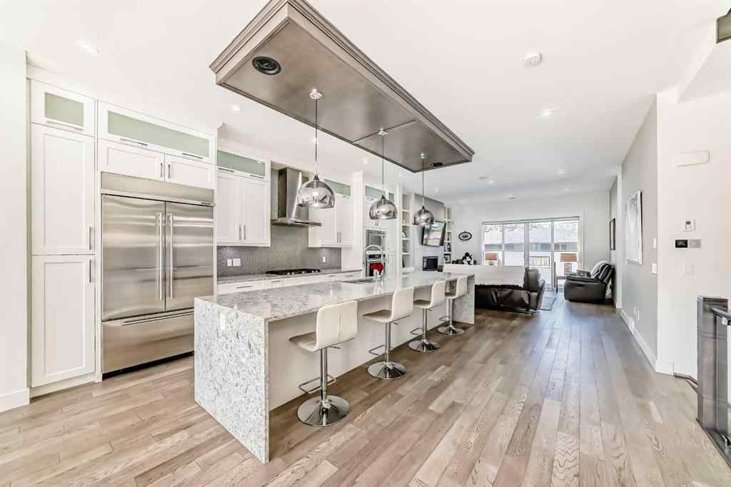 MLS® A2258543 - 226 21 Avenue NE in Tuxedo Park Calgary, Residential