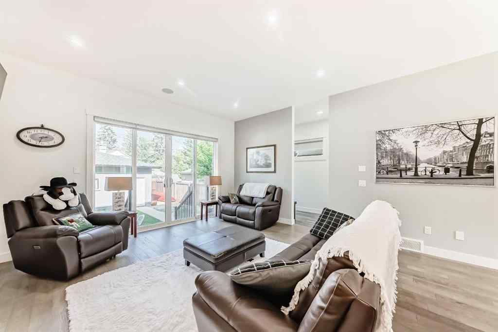 MLS® A2258543 - 226 21 Avenue NE in Tuxedo Park Calgary, Residential