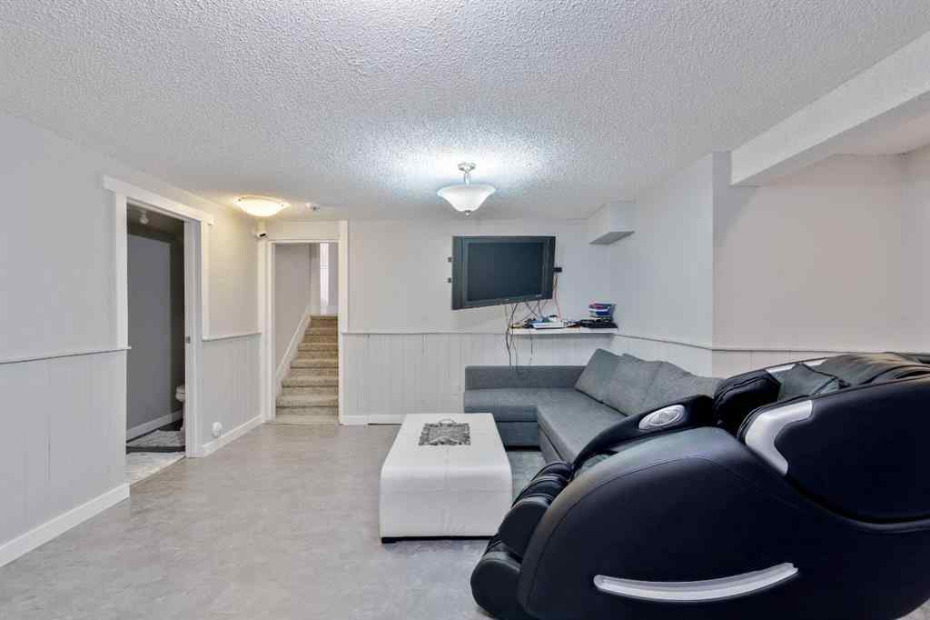 MLS® A2258545 - 124 Whiteside Crescent NE in Whitehorn Calgary, Residential