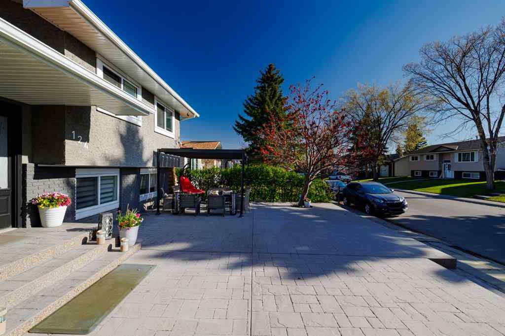 MLS® A2258545 - 124 Whiteside Crescent NE in Whitehorn Calgary, Residential
