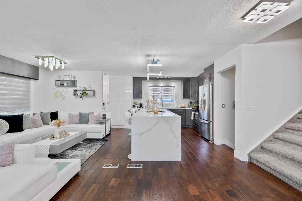 MLS® A2258545 - 124 Whiteside Crescent NE in Whitehorn Calgary, Residential