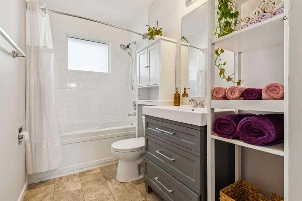 MLS® A2258546 - 1616 Robson Crescent SE in Albert Park/Radisson Heights Calgary, Residential