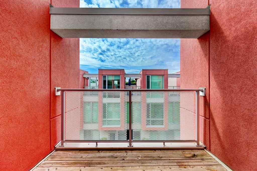 MLS® A2258554 - Unit #204 2717 17 Street SW in South Calgary Calgary, Residential