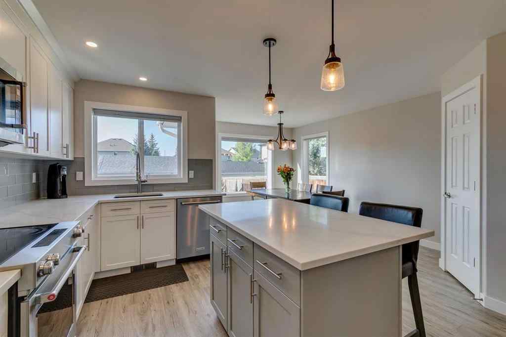 MLS® A2258556 - 7979 Wentworth Drive SW in West Springs Calgary, Residential