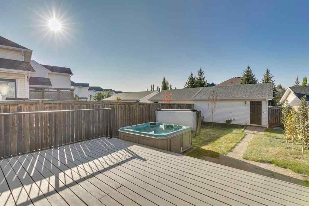 MLS® A2258556 - 7979 Wentworth Drive SW in West Springs Calgary, Residential