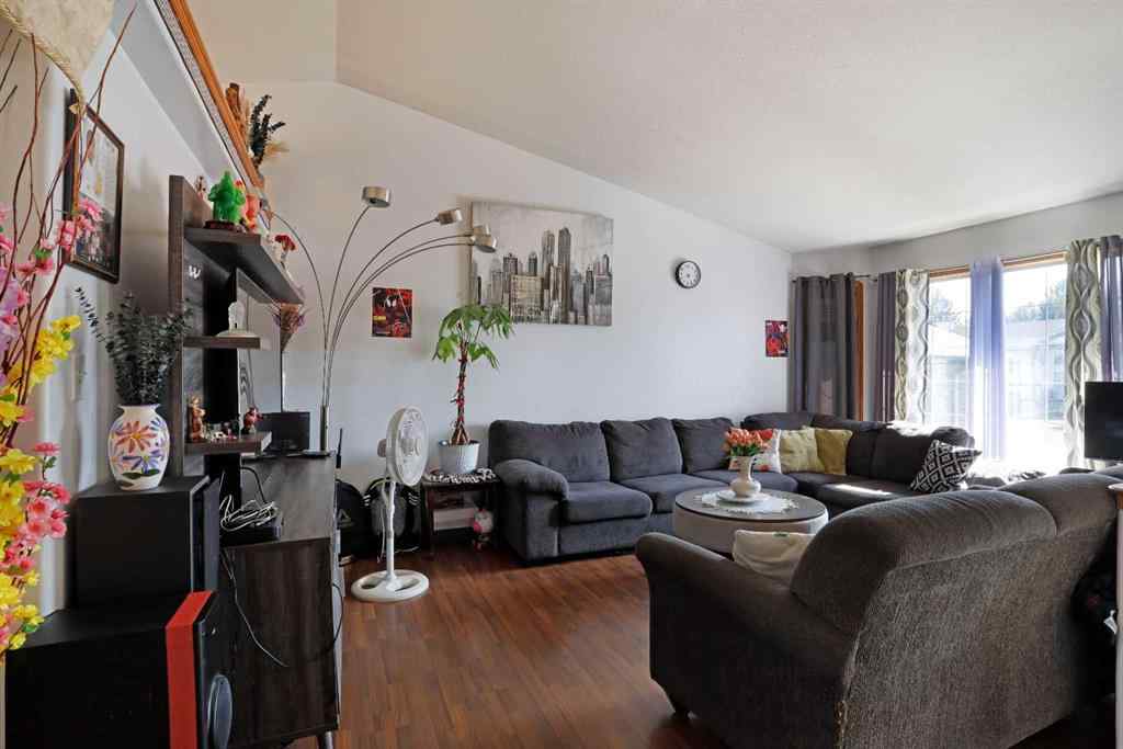 MLS® A2258557 - 60 Pleasant Park Road W in Pleasant Park Brooks, Residential