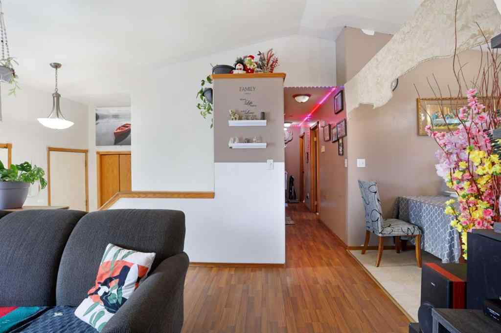 MLS® A2258557 - 60 Pleasant Park Road W in Pleasant Park Brooks, Residential