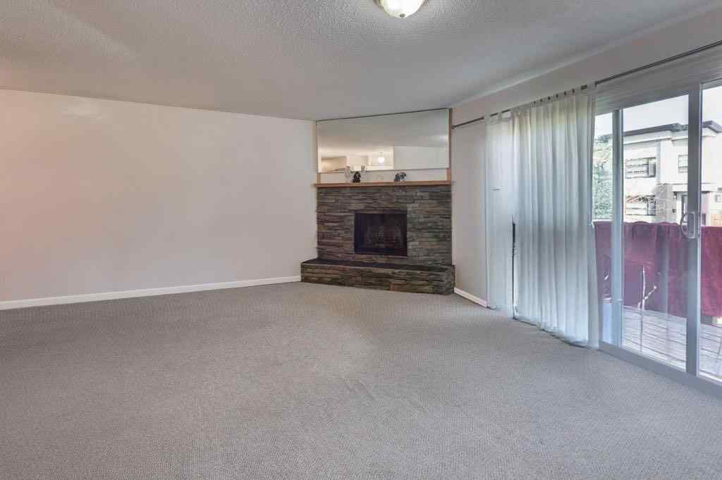 MLS® A2258560 - 2831 29 Street SW in Killarney/Glengarry Calgary, Residential
