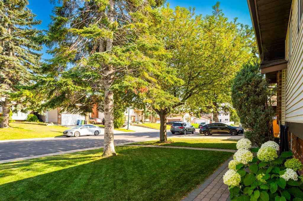 MLS® A2258565 - 23 Whitlock Close NE in Whitehorn Calgary, Residential