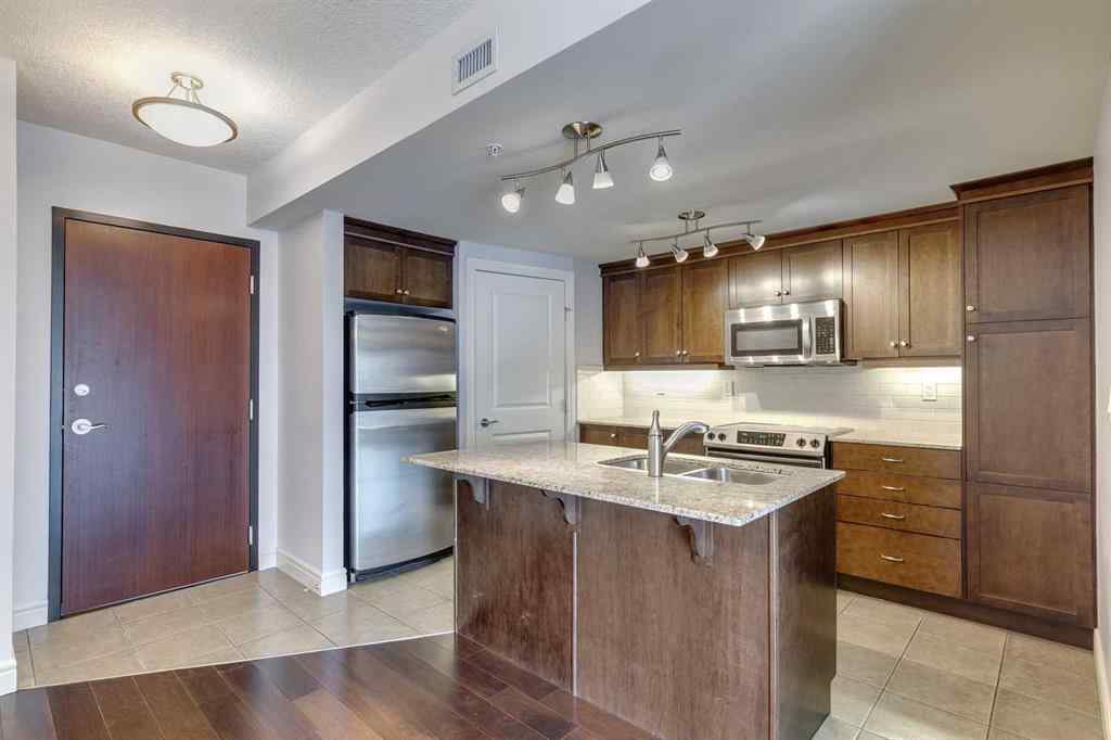 MLS® A2258570 - Unit #1706 910 5 Avenue SW in Downtown Commercial Core Calgary, Residential