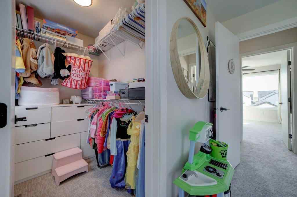 MLS® A2258571 - 2929 46 Street S in Discovery Lethbridge, Residential