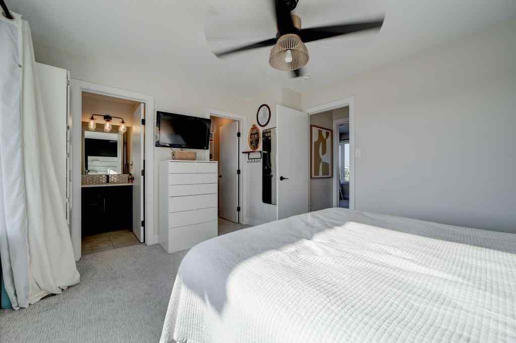 MLS® A2258571 - 2929 46 Street S in Discovery Lethbridge, Residential