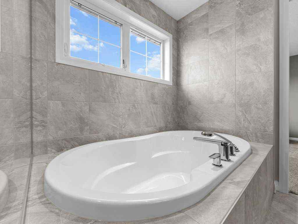 MLS® A2258579 - 34 Riviera View  in Riviera Cochrane, Residential
