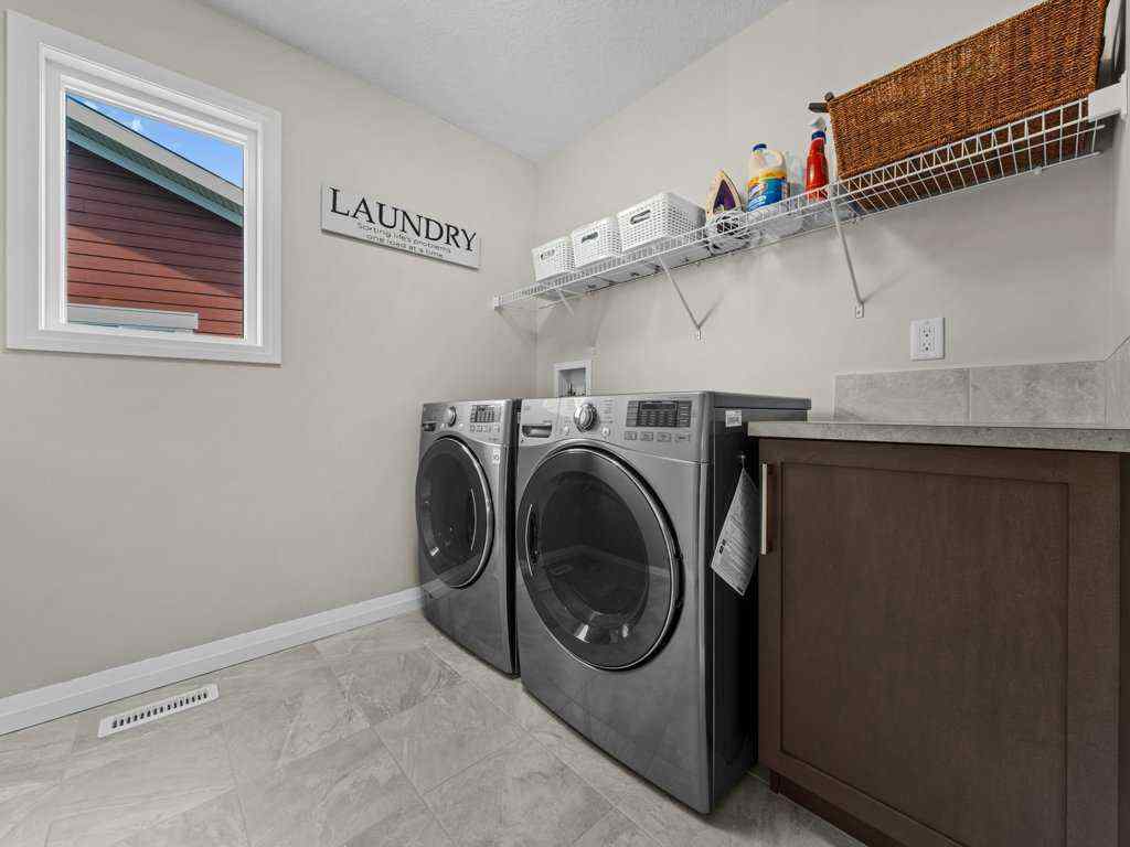 MLS® A2258579 - 34 Riviera View  in Riviera Cochrane, Residential
