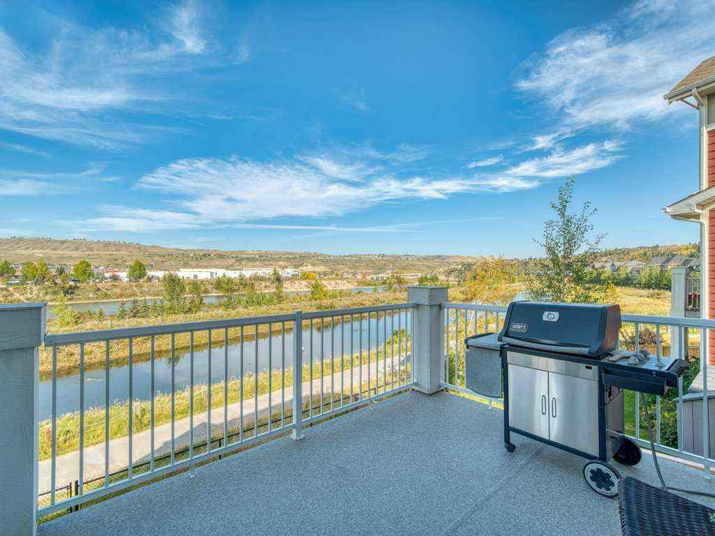 MLS® A2258579 - 34 Riviera View  in Riviera Cochrane, Residential