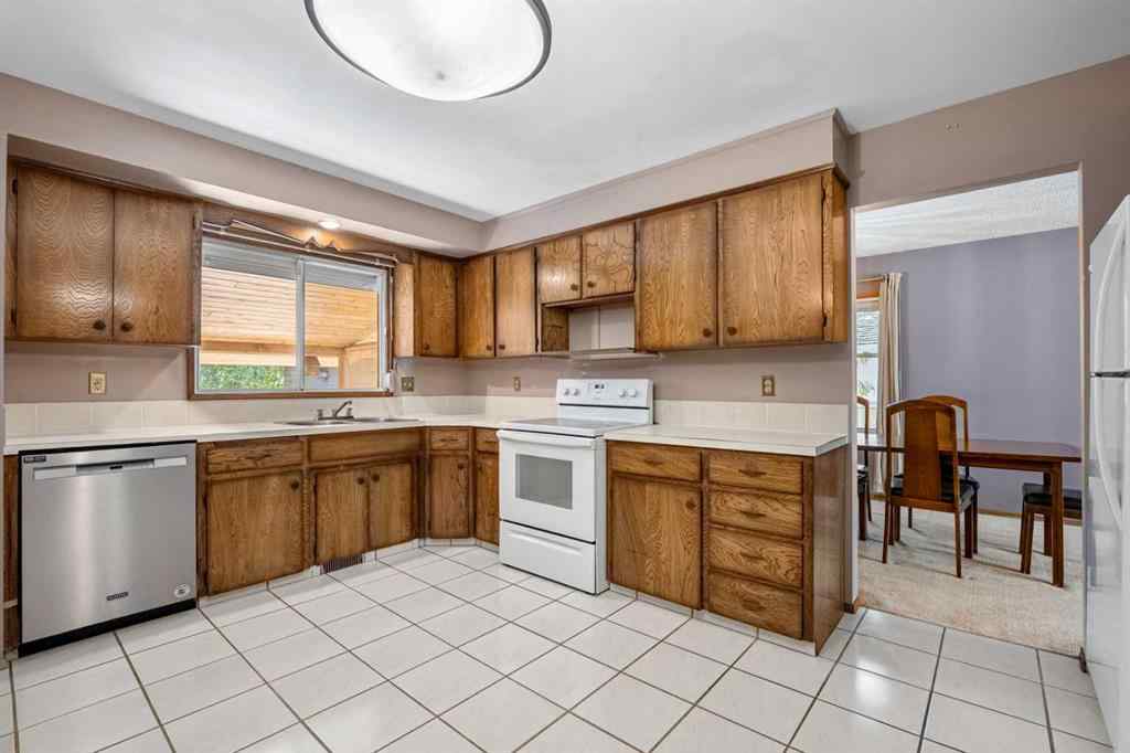 MLS® A2258580 - 344 Parkland Way SE in Parkland Calgary, Residential