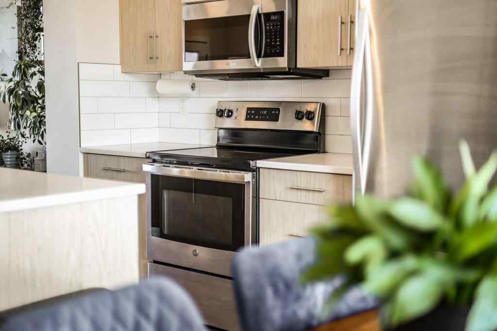 MLS® A2258590 - 2927 46 Street S in Discovery Lethbridge, Residential