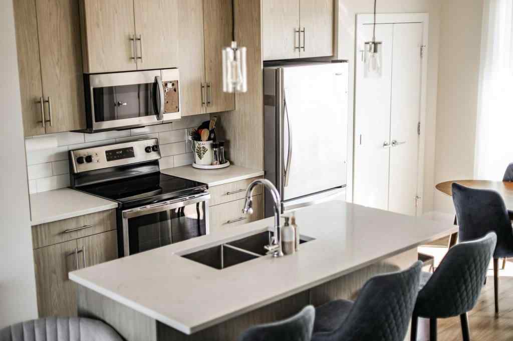 MLS® A2258590 - 2927 46 Street S in Discovery Lethbridge, Residential