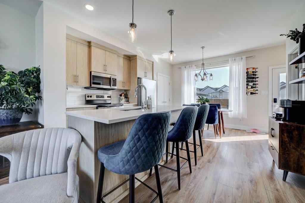 MLS® A2258590 - 2927 46 Street S in Discovery Lethbridge, Residential