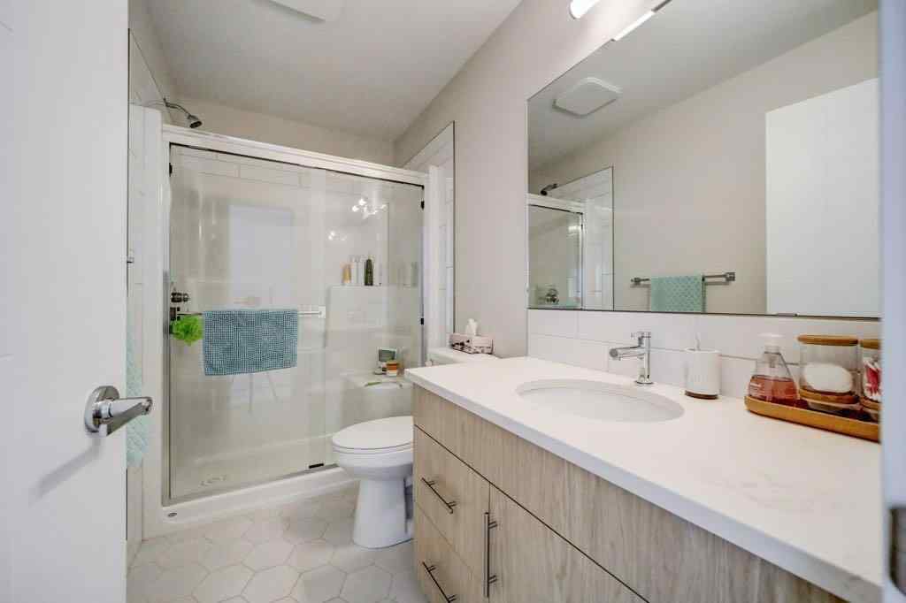 MLS® A2258590 - 2927 46 Street S in Discovery Lethbridge, Residential