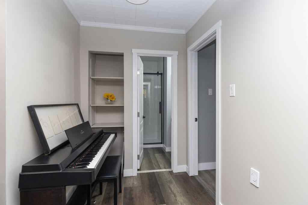 MLS® A2258591 - 225 Farrell Crescent  in Dickinsfield Fort McMurray, Residential
