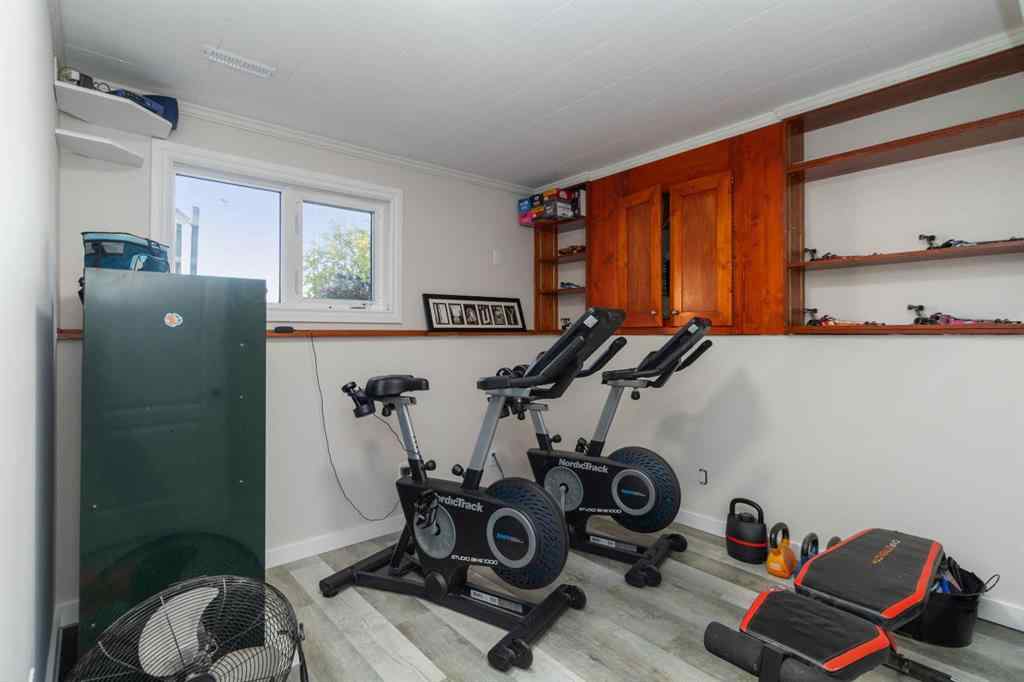 MLS® A2258591 - 225 Farrell Crescent  in Dickinsfield Fort McMurray, Residential