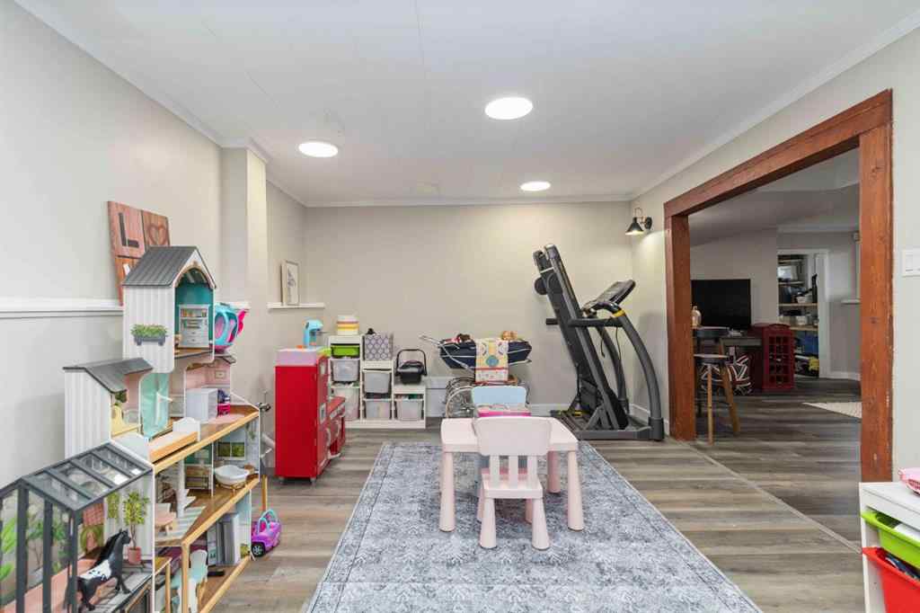 MLS® A2258591 - 225 Farrell Crescent  in Dickinsfield Fort McMurray, Residential