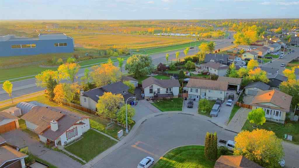 MLS® A2258591 - 225 Farrell Crescent  in Dickinsfield Fort McMurray, Residential